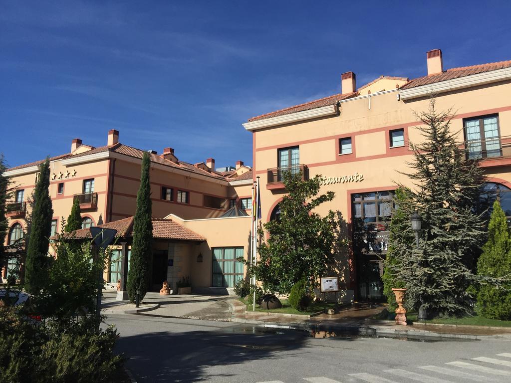 Segovia Sierra De Guadarrama Hotel Los Ángeles de San Rafael Екстериор снимка